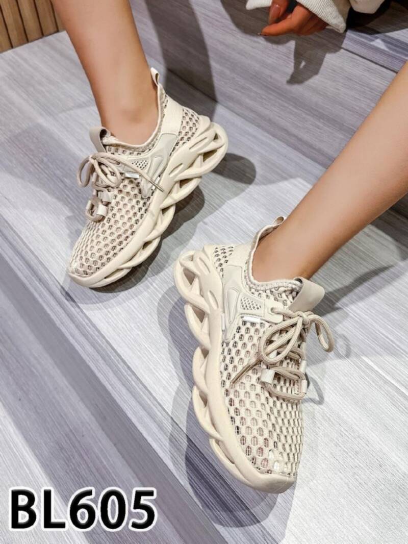 Buty sportowe damskie Roz 36-41 / 12 par 1